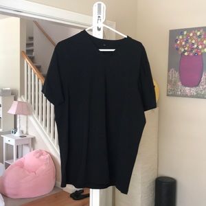 Men’s Lululemon Black short Sleeve VNECK shirt XXL